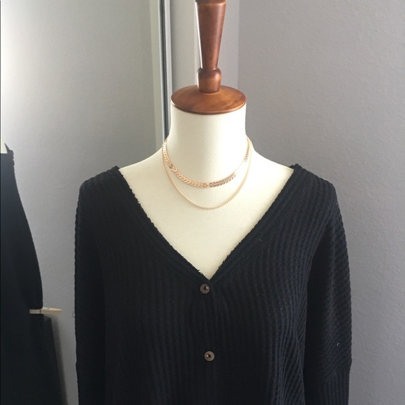 Zoey Chevron Dainty Gold Choker - Picture 4 of 4